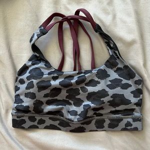 Lululemon sports bra